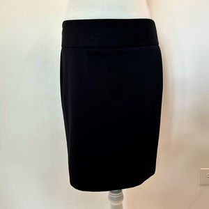 Express Pleated Pencil Skirt Mid Rise Knee Length Women’s size 8 Black